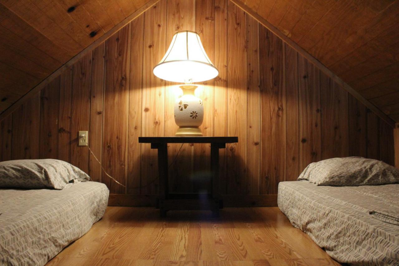Bed and Breakfast Berry Creek Cabins à Isabel Extérieur photo
